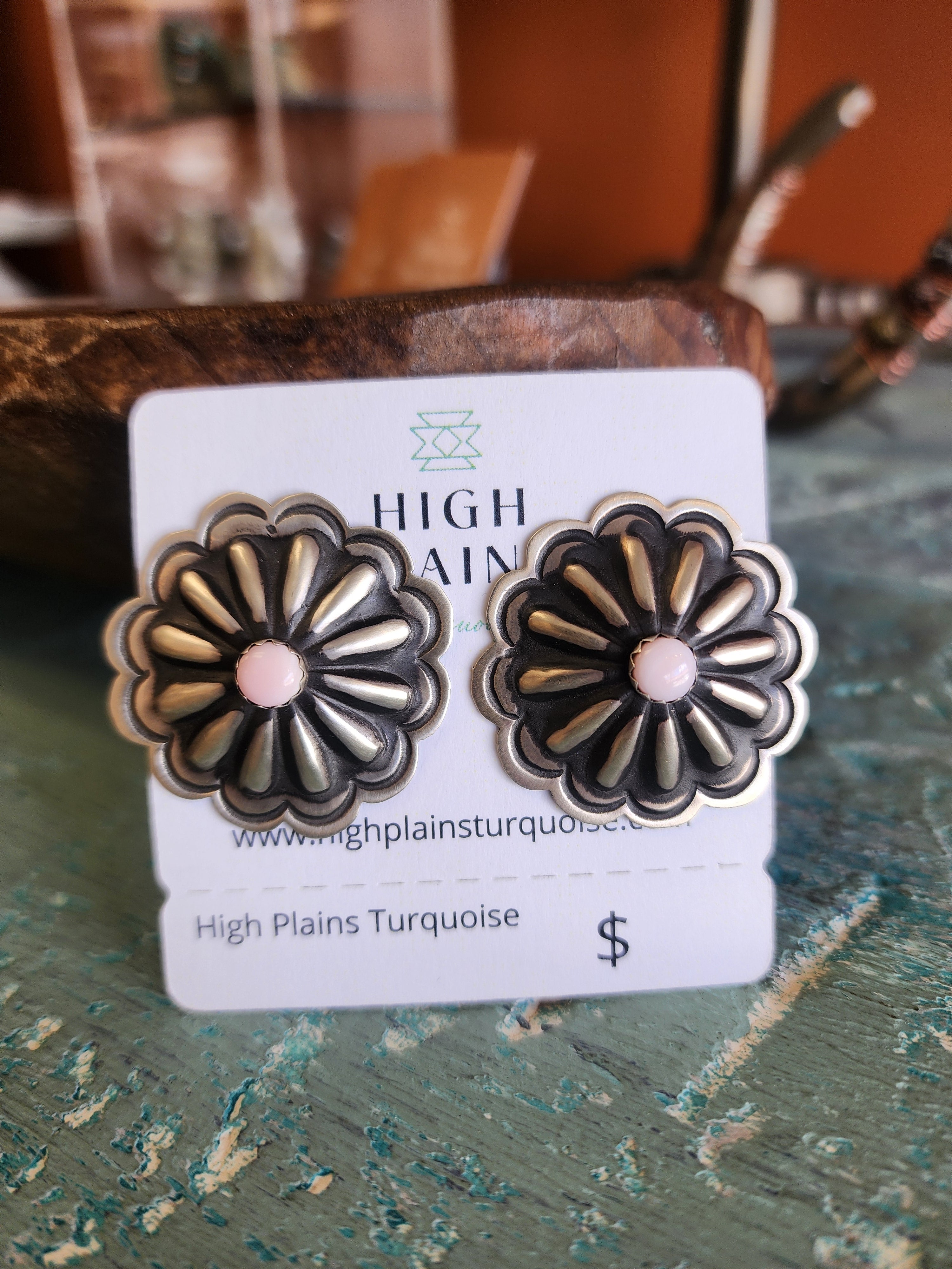 Tahe Pink Conch Concho Earrings – High Plains Turquoise | Cheyenne, WY