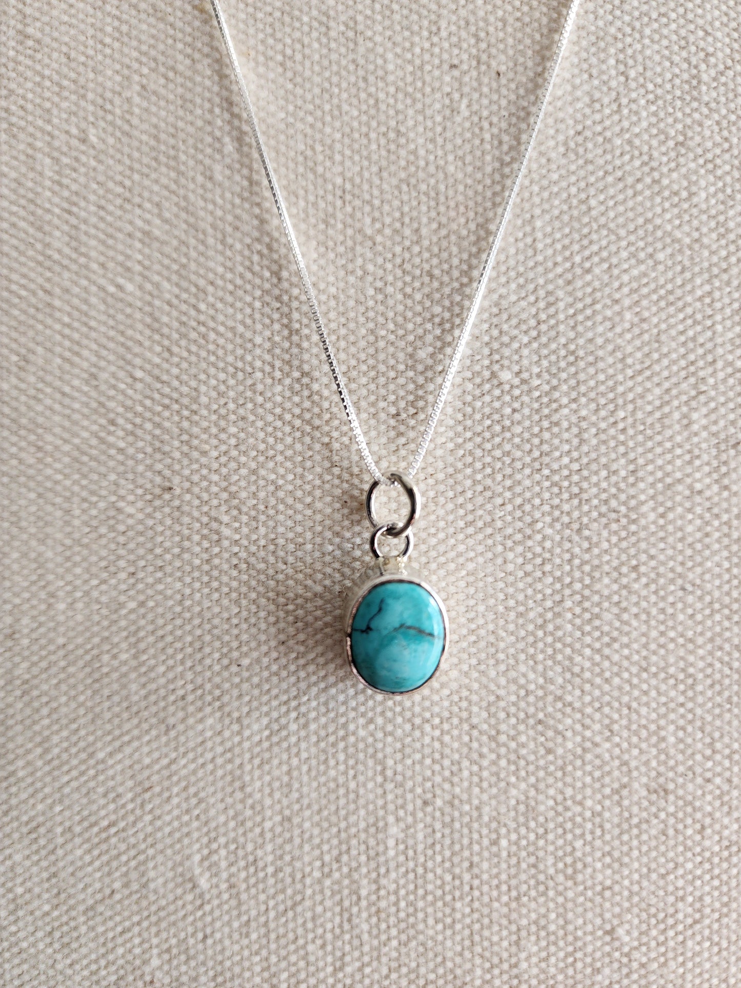 Kingman Turquoise Smooth Bezel Pendant Necklace - 18"