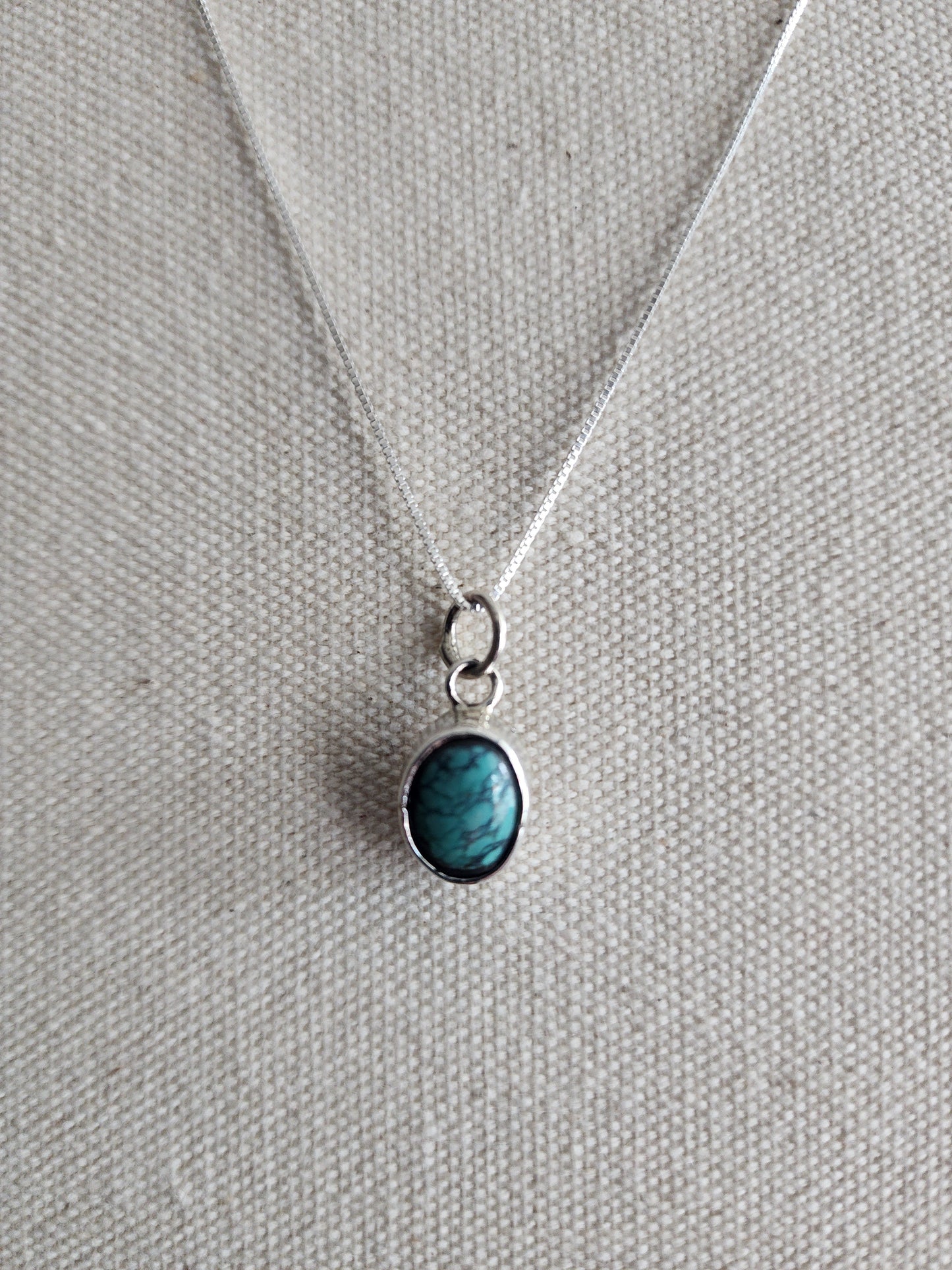 Kingman Turquoise Smooth Bezel Pendant Necklace - 18"