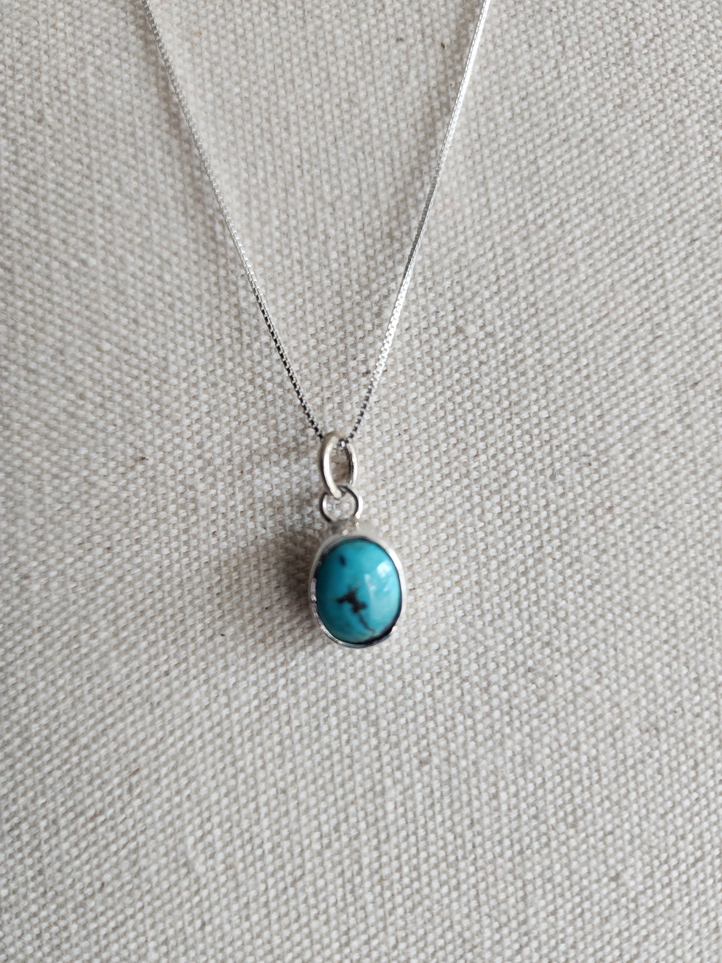Kingman Turquoise Smooth Bezel Pendant Necklace - 18"