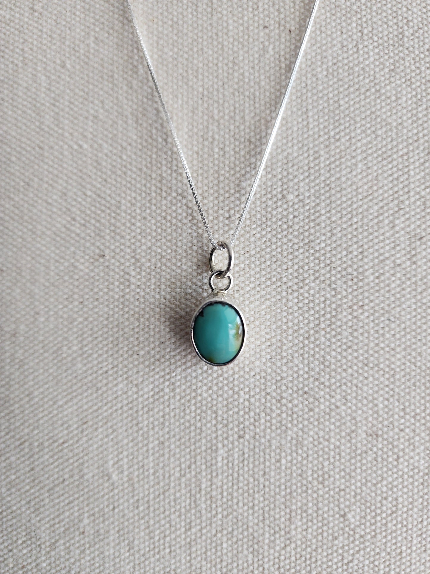 Kingman Turquoise Smooth Bezel Pendant Necklace - 18"