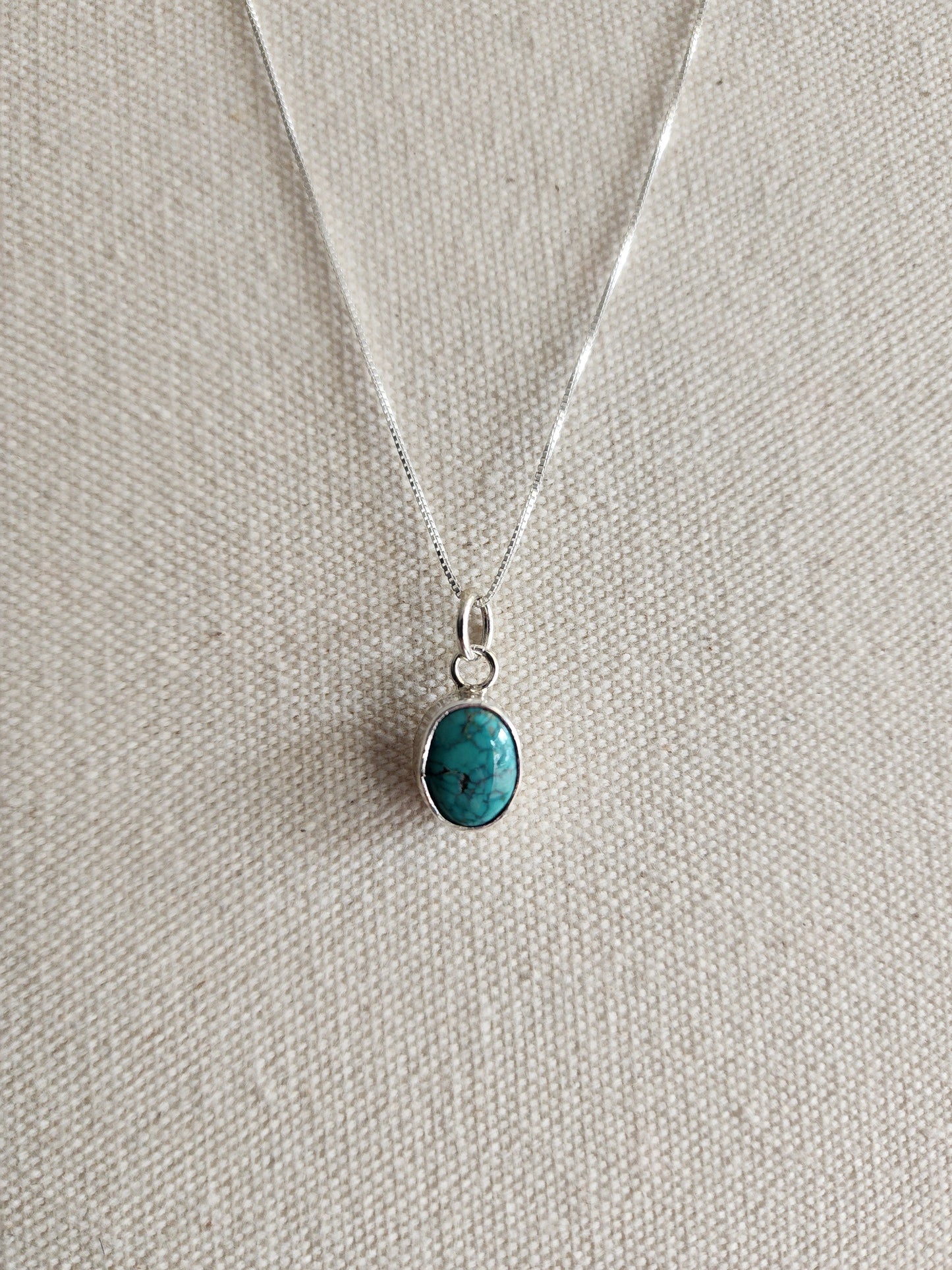Kingman Turquoise Smooth Bezel Pendant Necklace - 18"