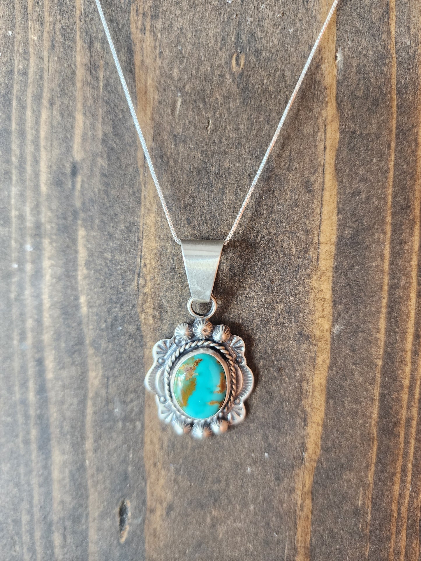 Kingman Turquoise Pendant Necklace with Scalloped Embellishment