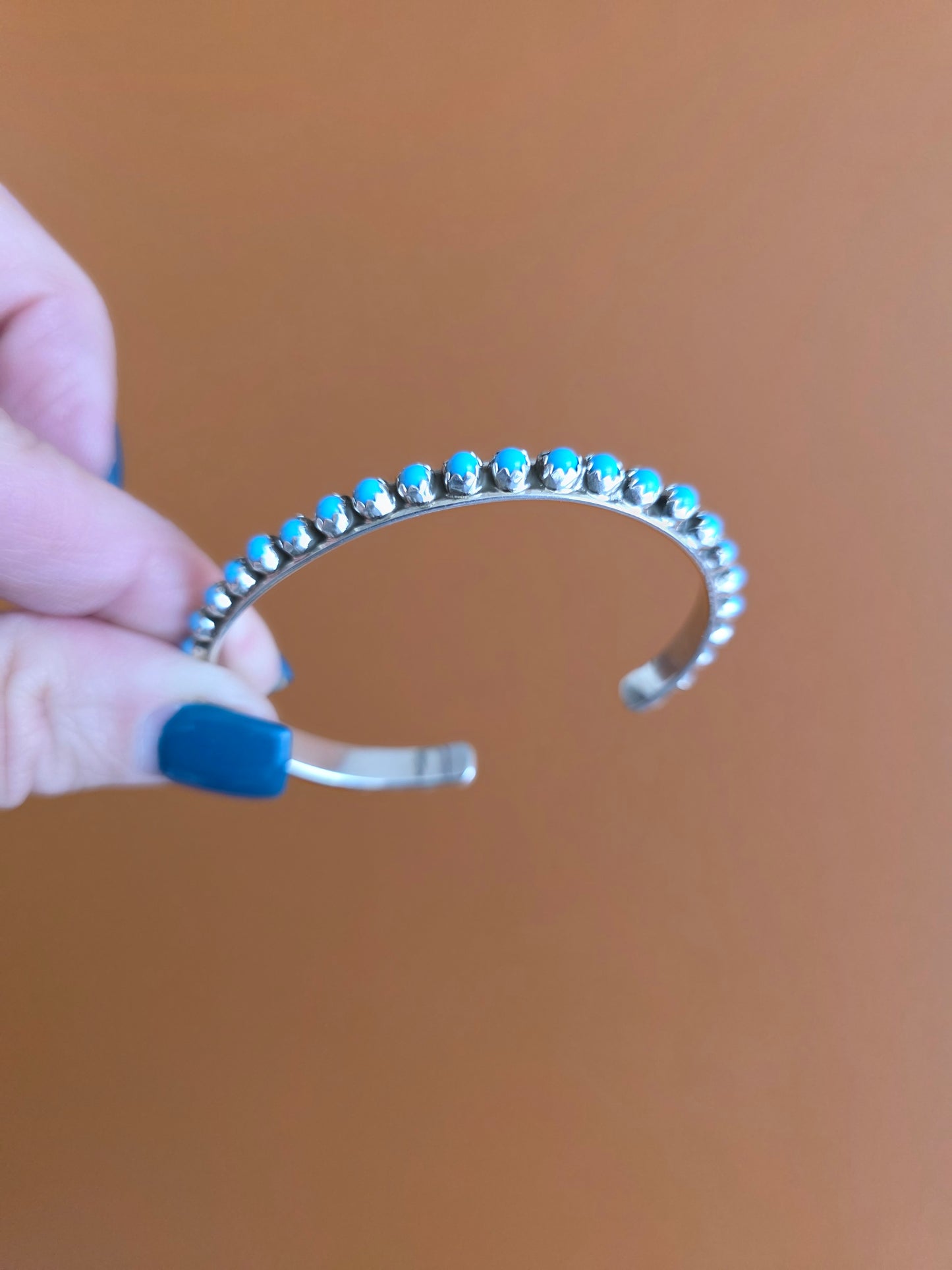 35-Stone Kingman Turquoise Snake Eye Cuff Bracelet