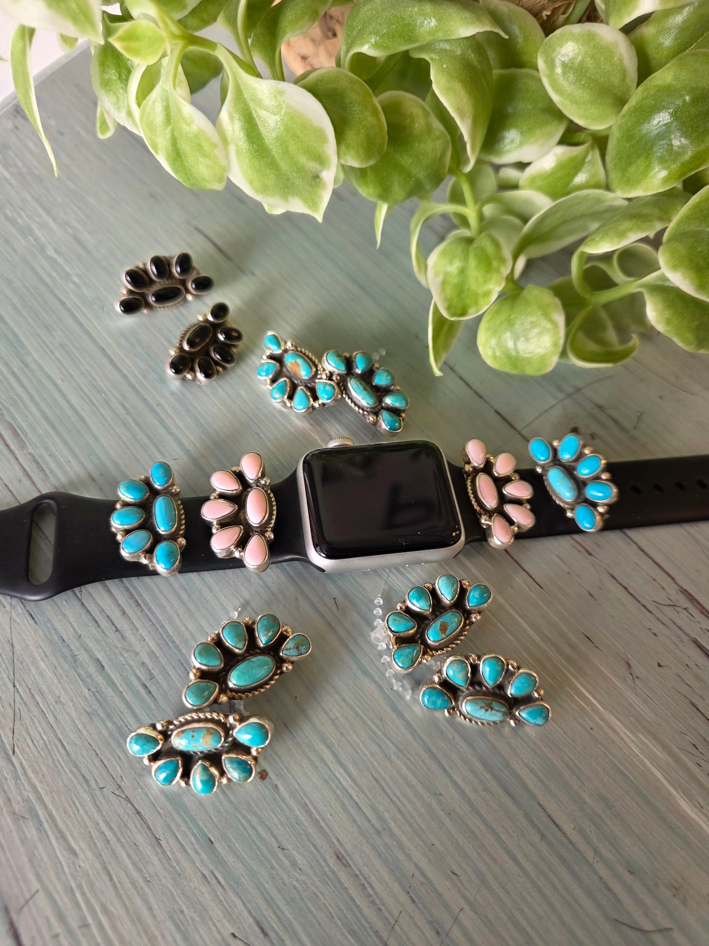 Geraldine James 5-Stone Cluster Watch Tips