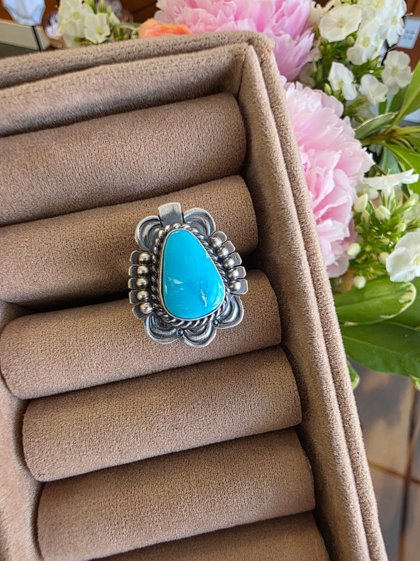 Sterling Silver Kingman Turquoise Scalloped Ring