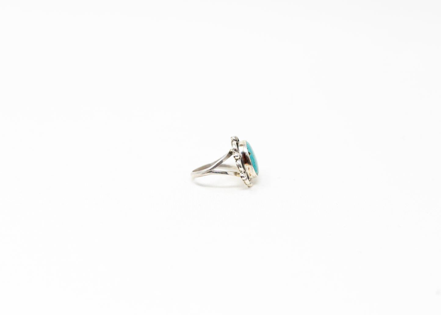 Sterling Scalloped Kingman Turquoise Ring