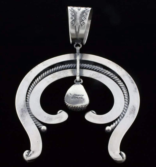 Derrick Gordon Natural Royston Naja Pendant