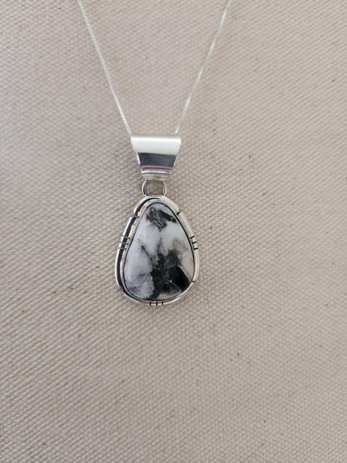 White Buffalo Pendant Necklace - 18"