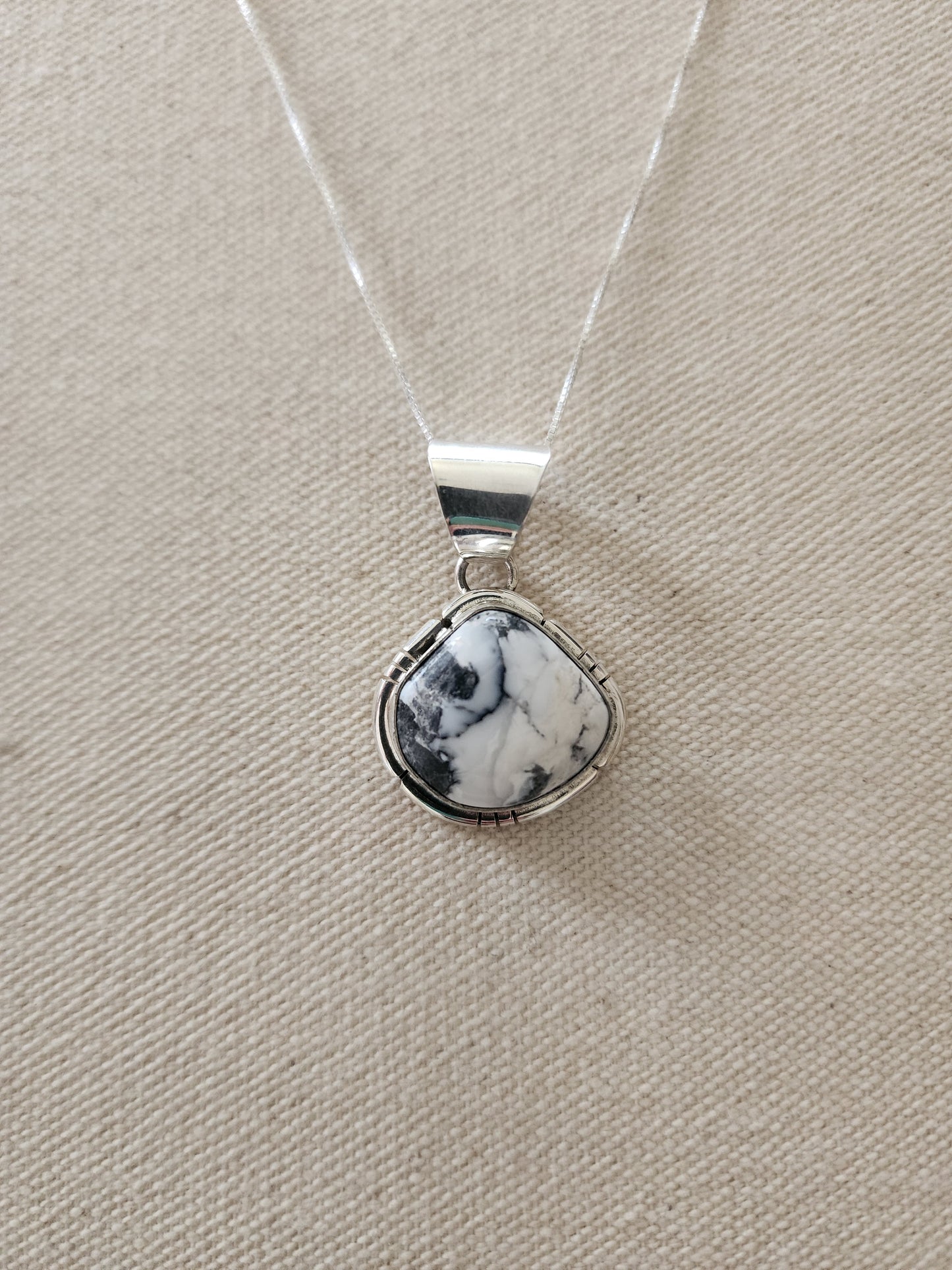 White Buffalo Pendant Necklace - 18"