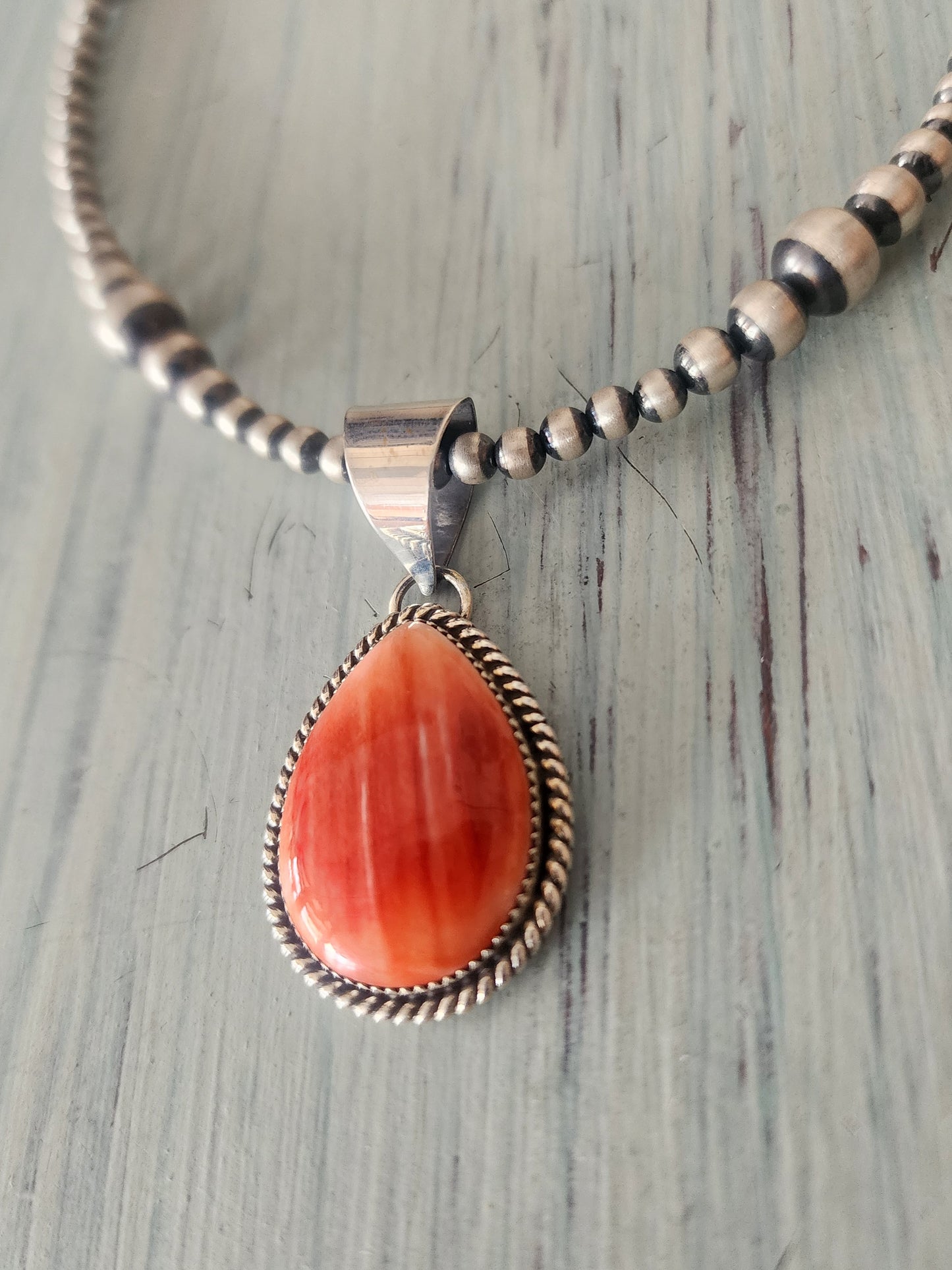 Spiny Oyster Teardrop Pendant - 18"