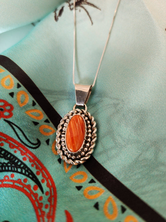 Spiny Oyster Pendant Necklace with Sterling Silver Rope accent