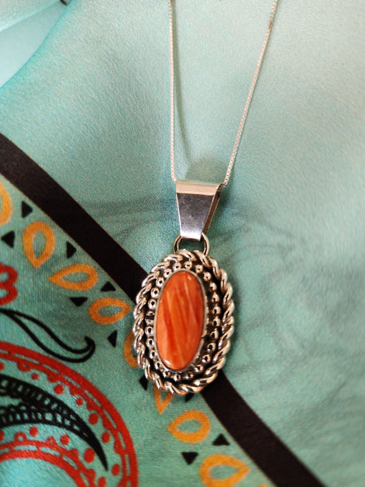 Spiny Oyster Pendant Necklace with Sterling Silver Rope accent