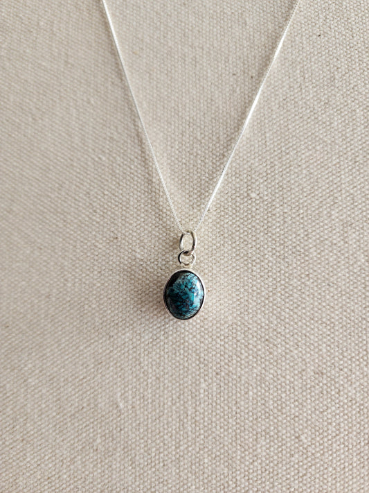 Kingman Turquoise Smooth Bezel Pendant Necklace - 18"