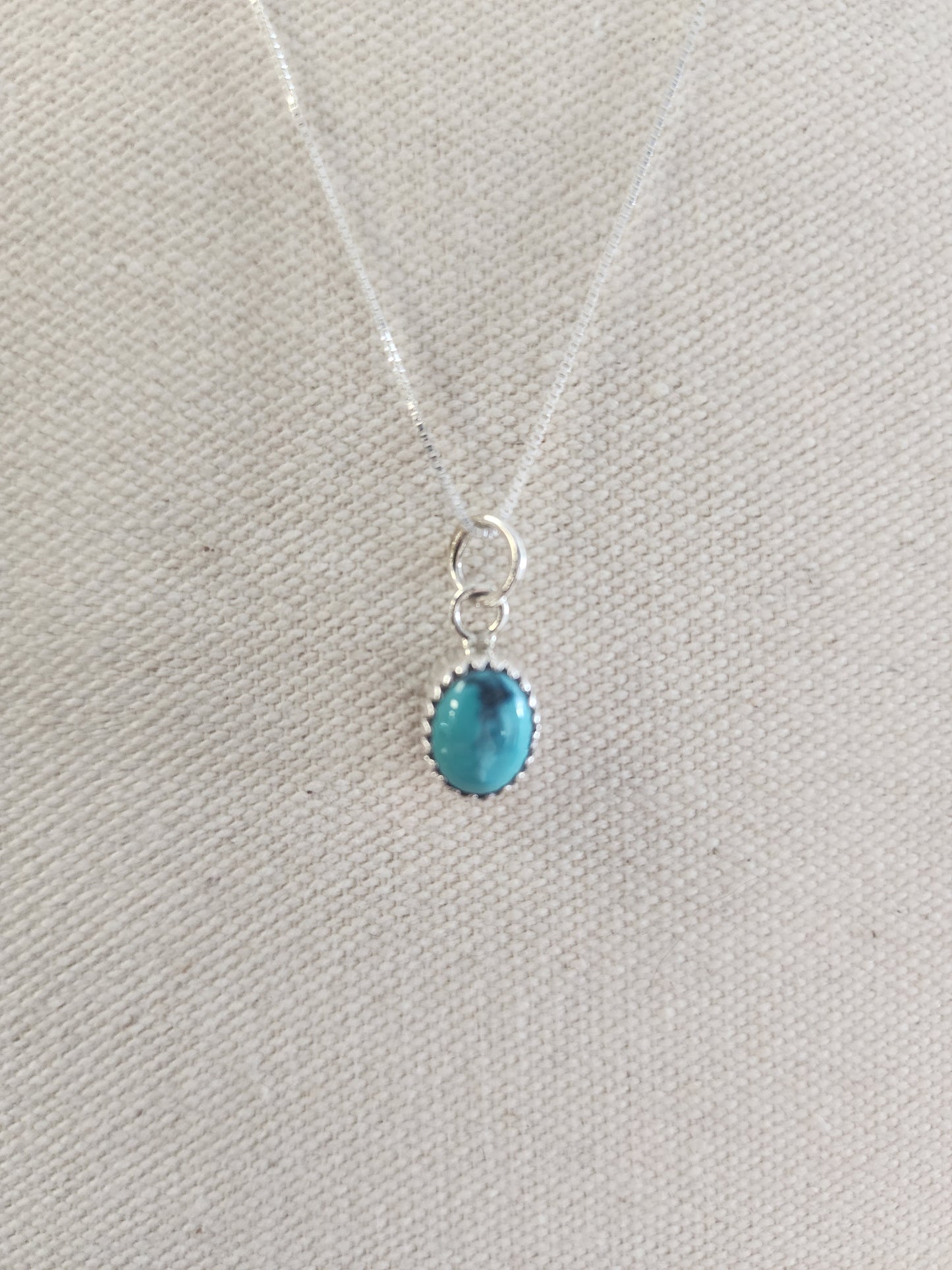 Kingman Turquoise Serrated Bezel Pendant Necklace - 18"