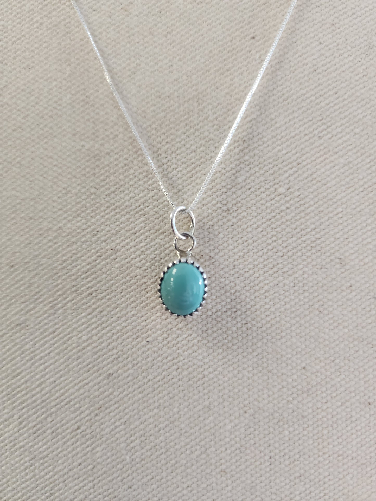 Kingman Turquoise Serrated Bezel Pendant Necklace - 18"