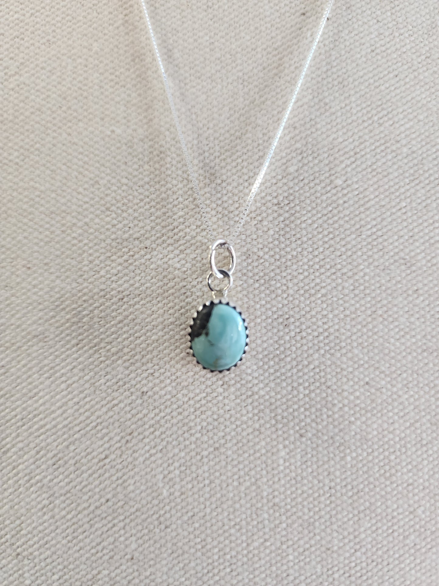 Kingman Turquoise Serrated Bezel Pendant Necklace - 18"