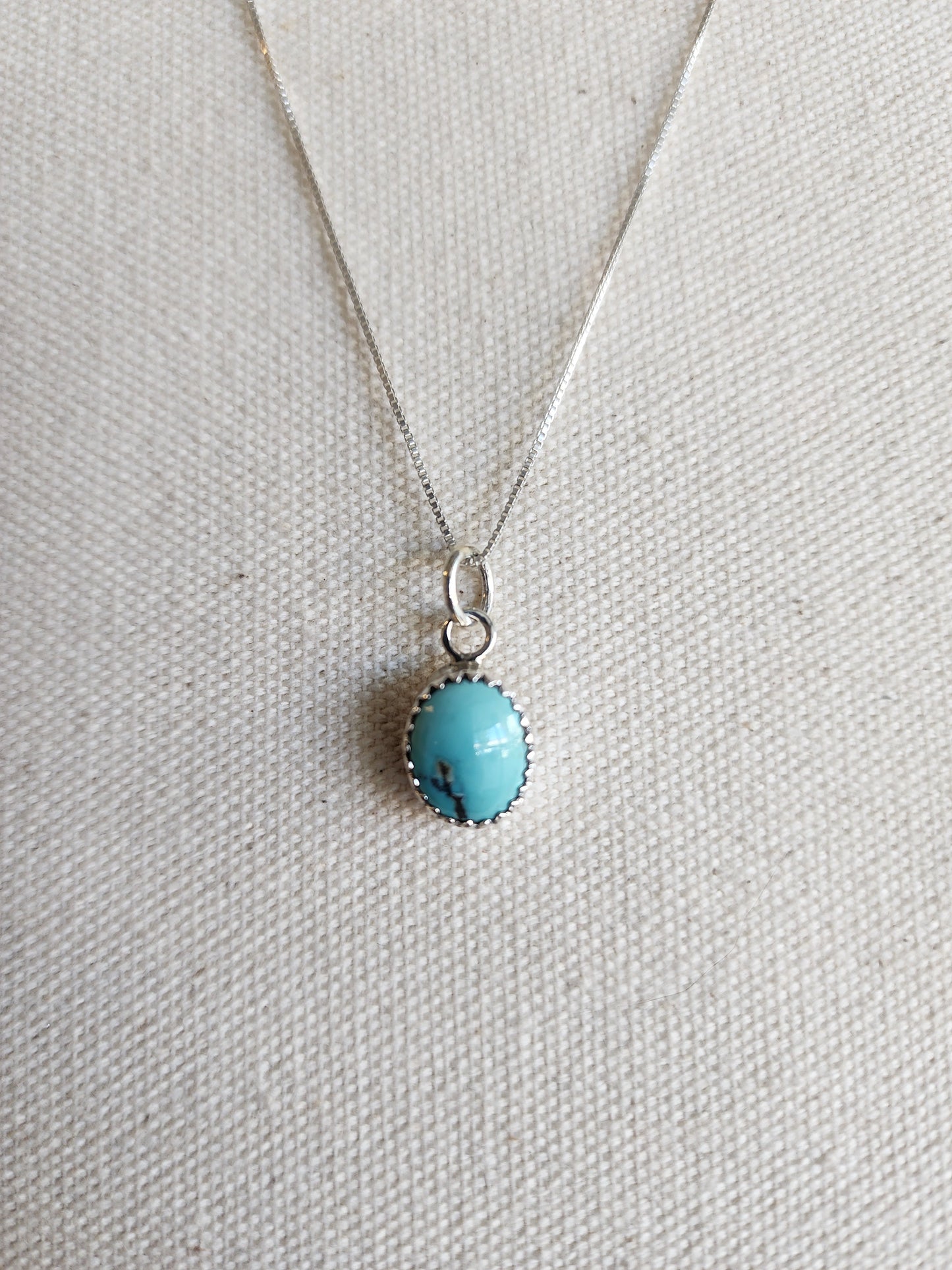 Kingman Turquoise Serrated Bezel Pendant Necklace - 18"