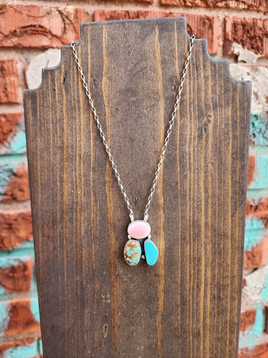 3-Stone Pink Conch & Turquoise Necklace - 18"