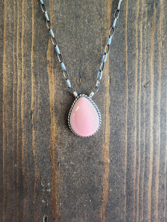 Pink Conch Teardrop Necklace