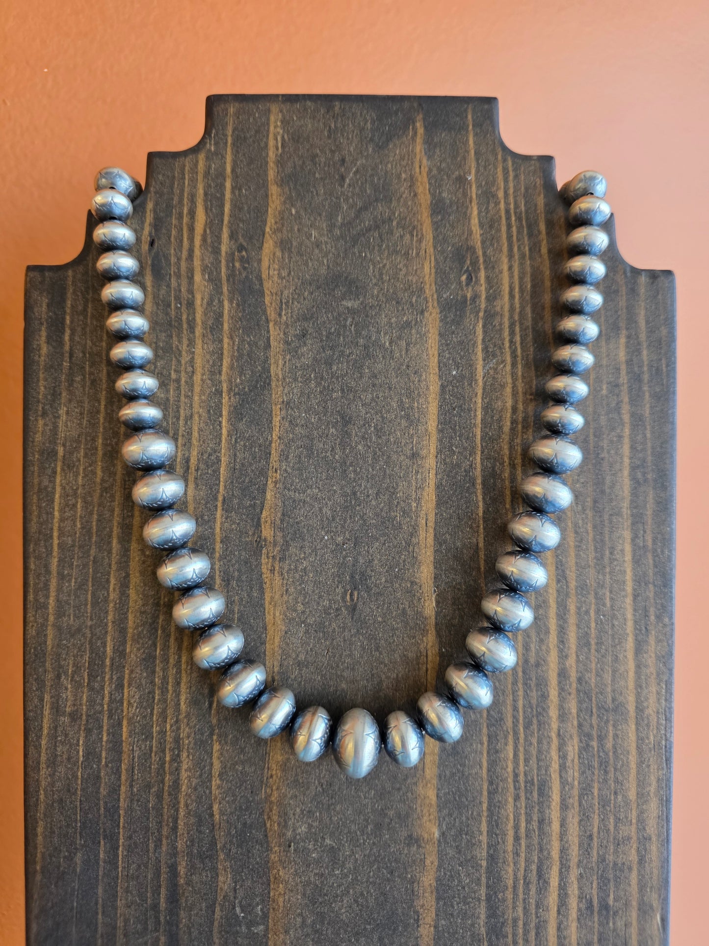 Graduated Handmade Navajo Pearls by Bryannen Halwood (9–18.5mm, 21", 76g)
