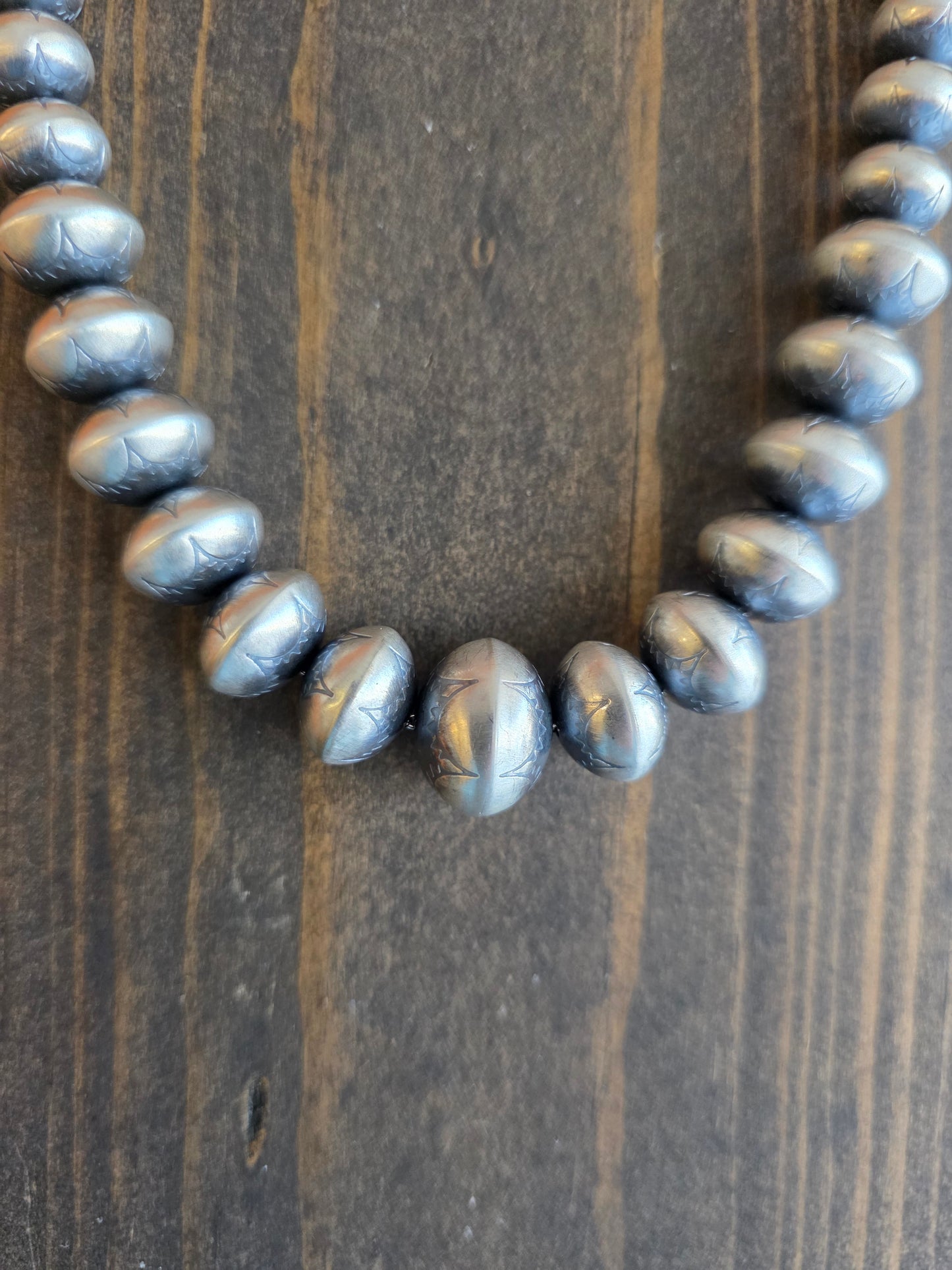 Graduated Handmade Navajo Pearls by Bryannen Halwood (9–18.5mm, 21", 76g)