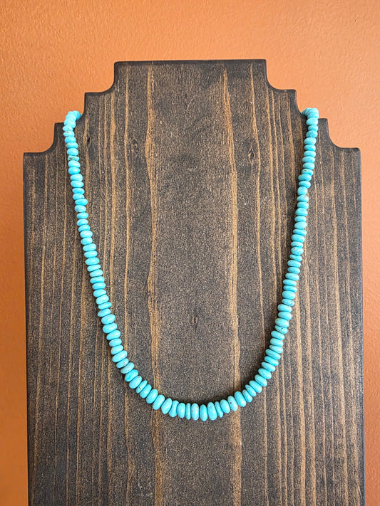 Campitos Turquoise Graduated Hand Strung Bead1ed Necklace