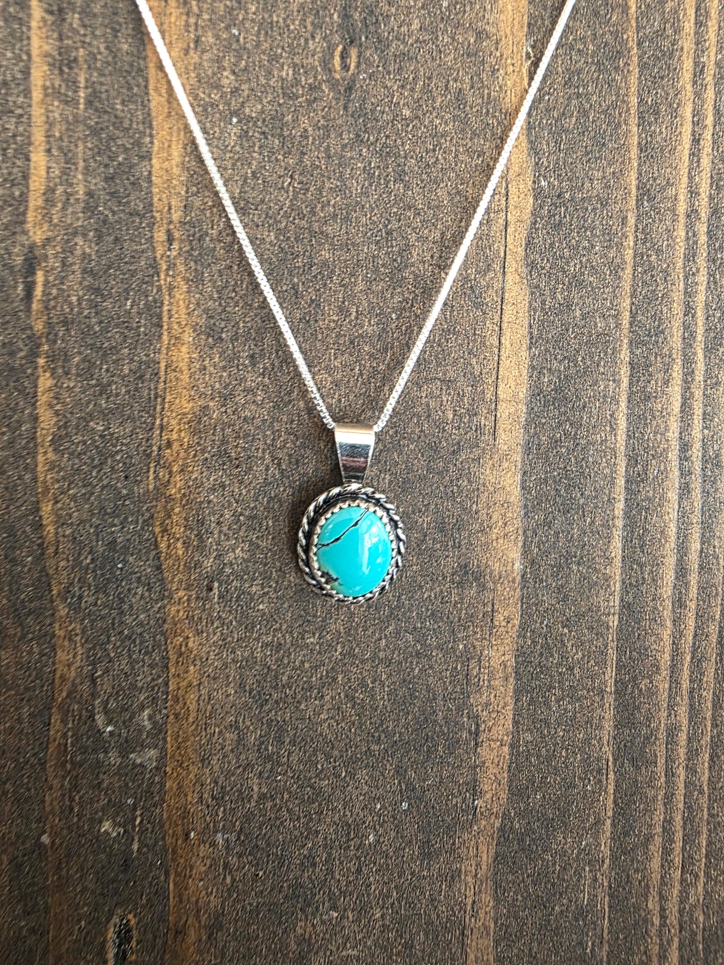 Rope Border Kingman Turquoise Pendant Necklace