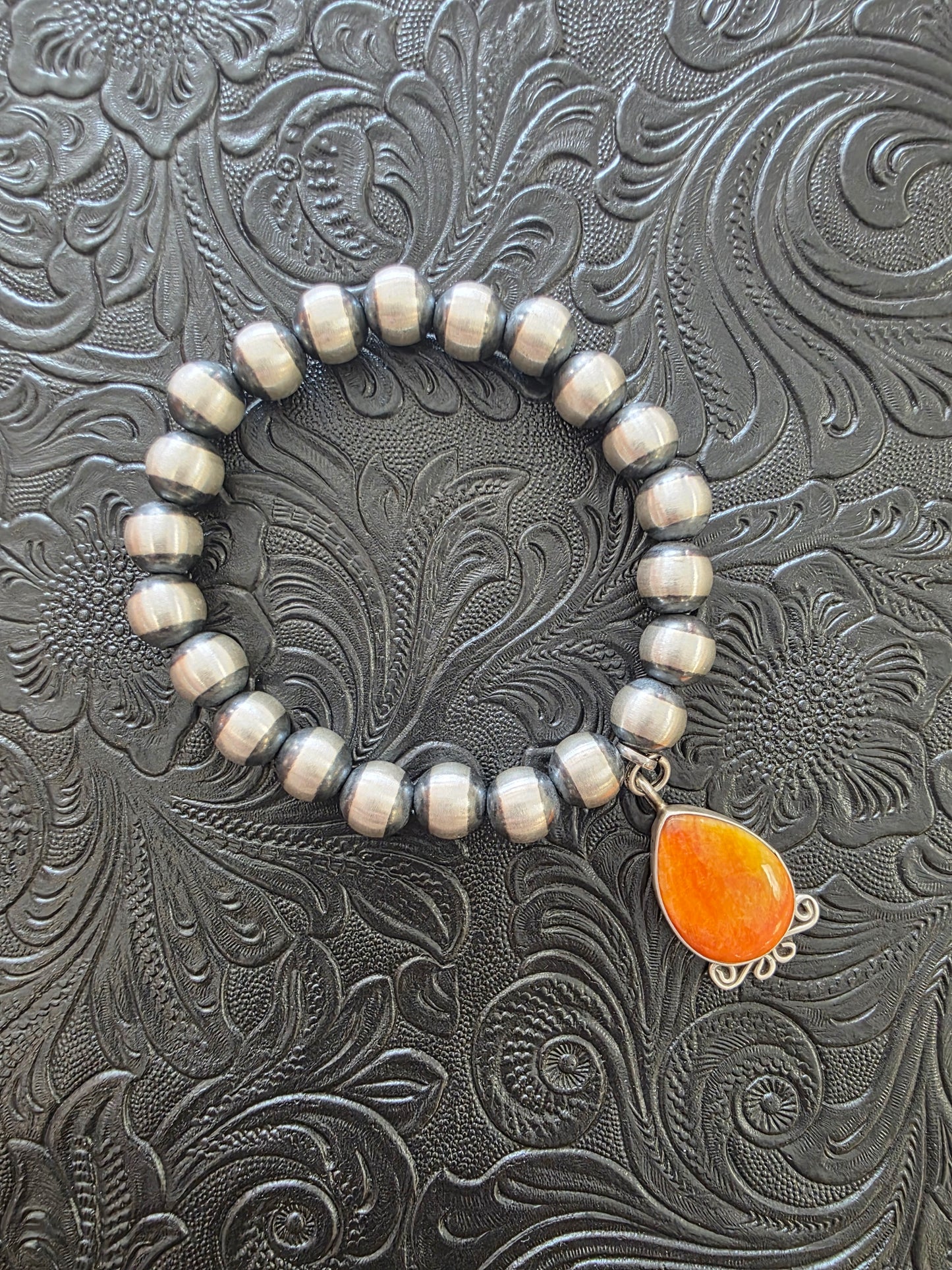 Spiny Oyster Teardrop Sterling Stretch Bracelet