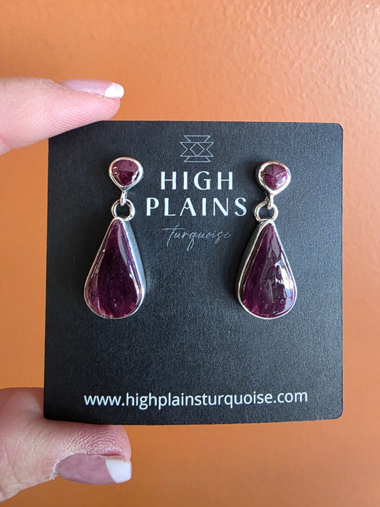 Plum Mesa Purple Spiny Oyster Earrings