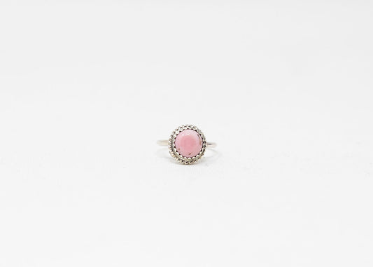 Dainty Round Stone Pink Conch Ring