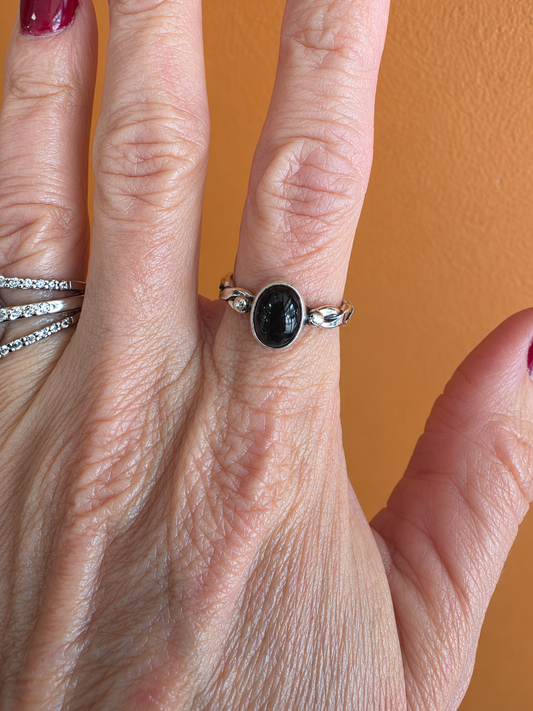 Black Onyx Twist Ring