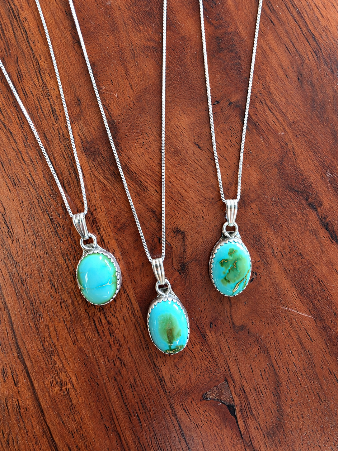 Sonoran Gold Petite Oval Pendant Necklace