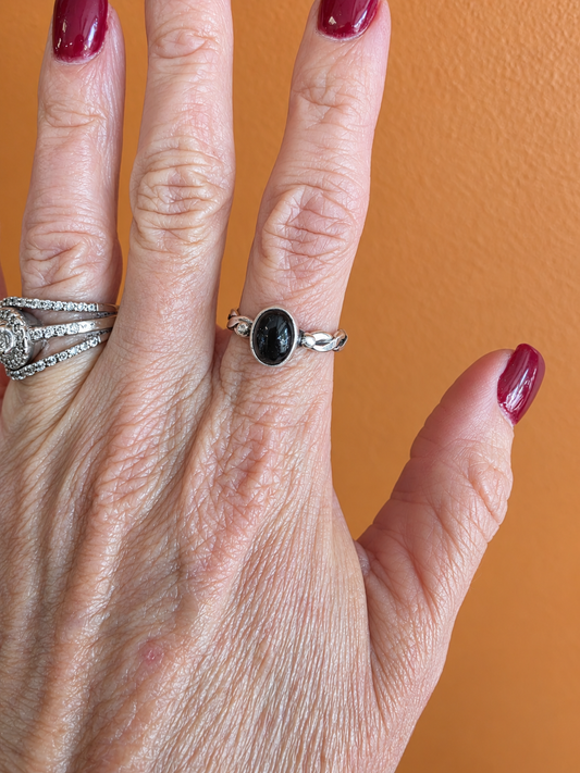 Black Onyx Twist Ring