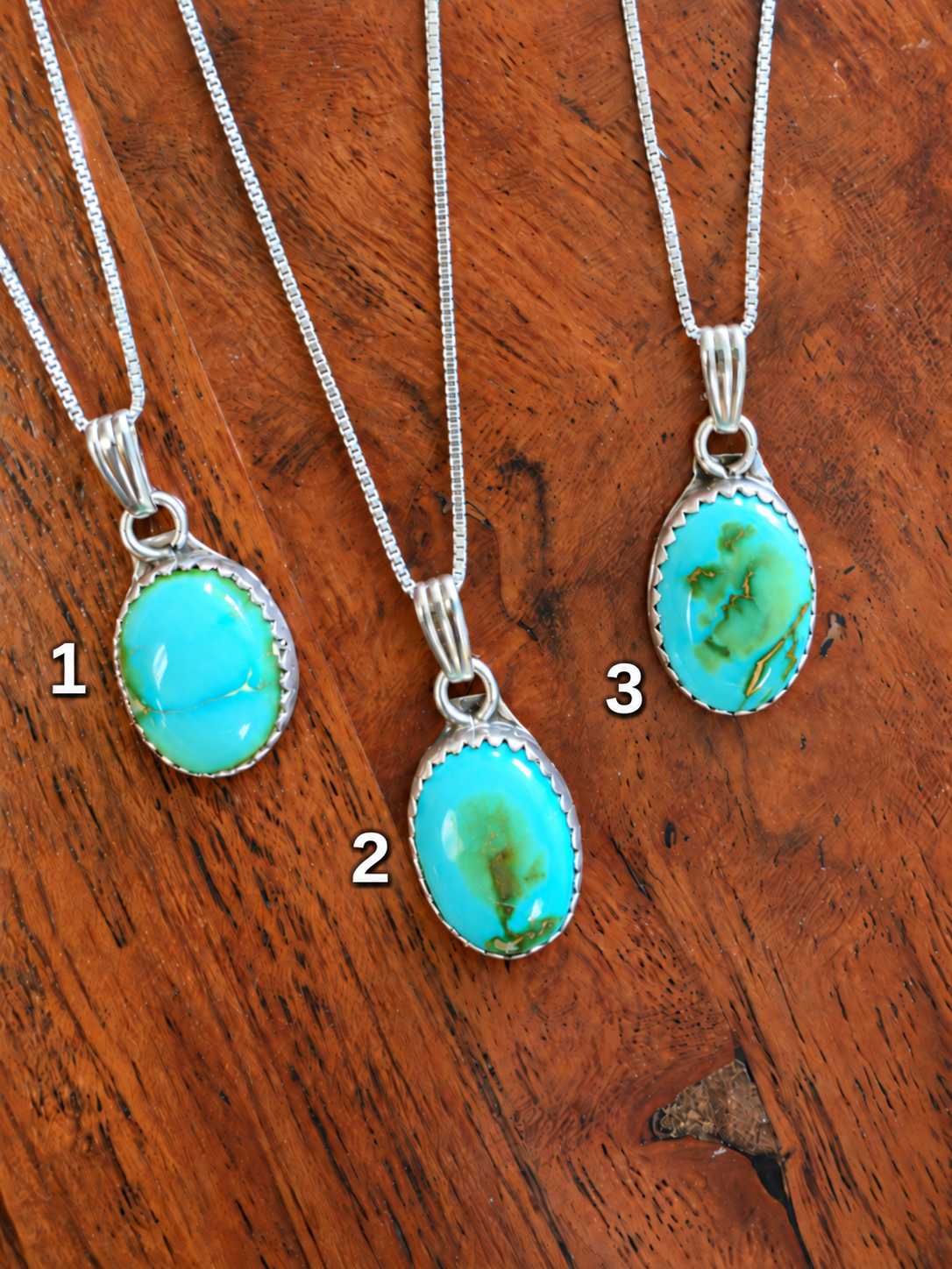 Sonoran Gold Petite Oval Pendant Necklace