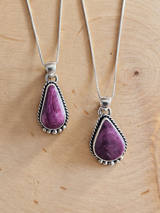 Plum Canyon Teardrop Pendant Necklace