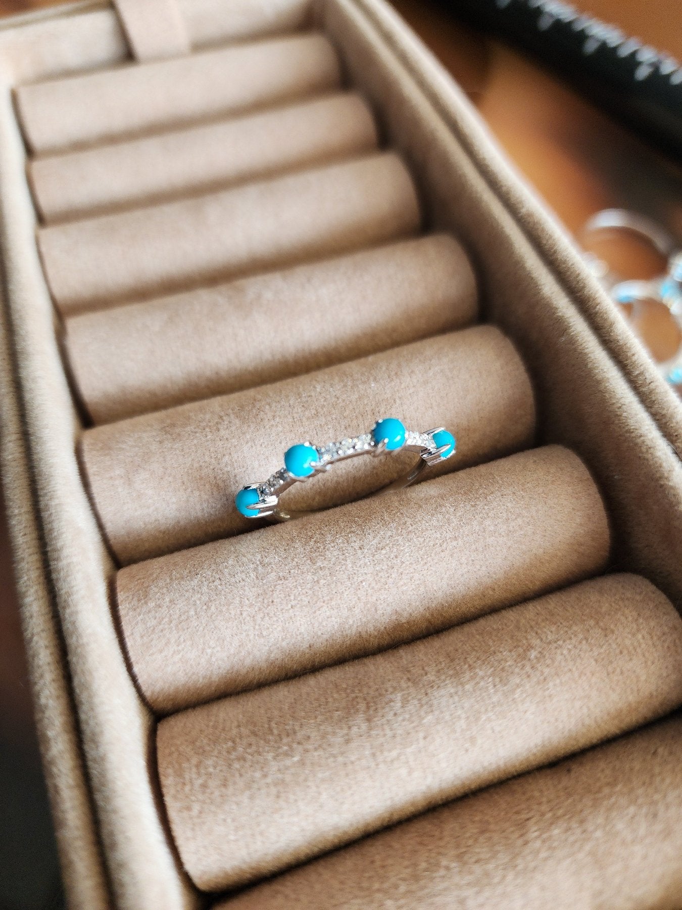 Single white gold and turquoise wedding band ring